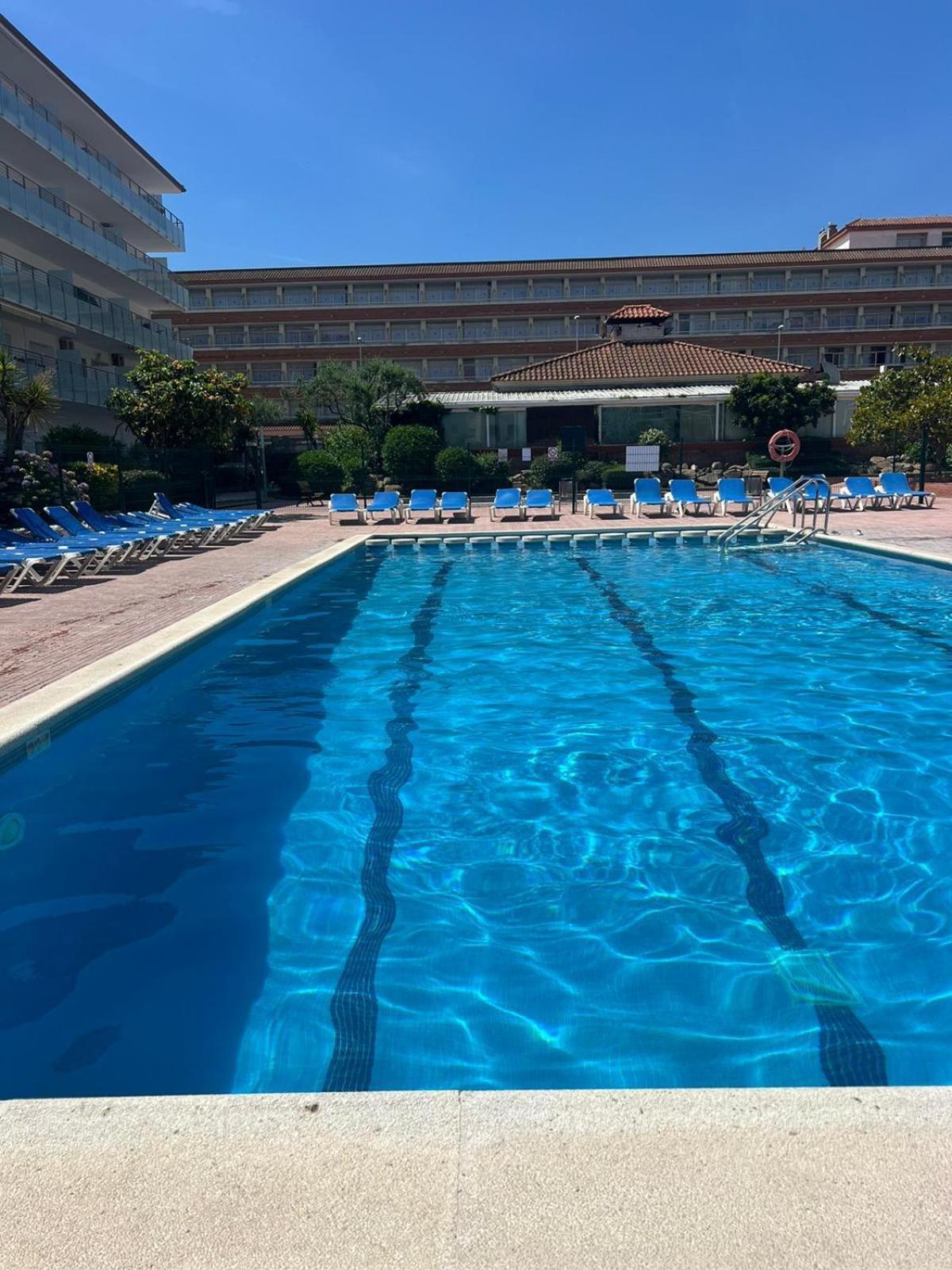 Apcostas Els Pins Lotus Apartment Blanes Ngoại thất bức ảnh